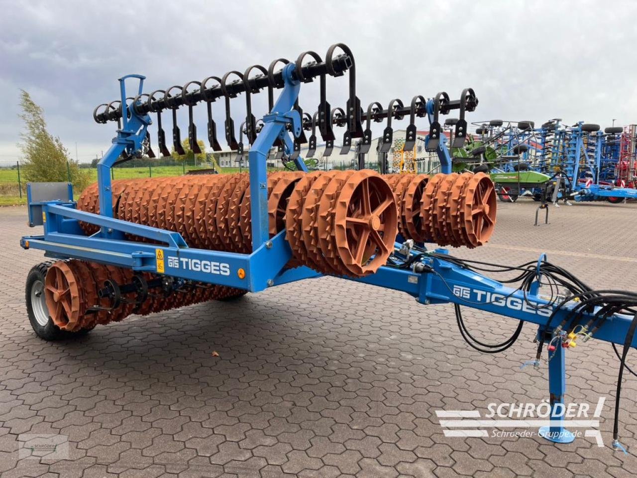 Sonstige Bodenbearbeitungsgeräte des Typs Tigges CAMBRIDGEWALZE CERAFLEX |VORFÜHRMASCHINE, Gebrauchtmaschine in Leizen (Bild 13)